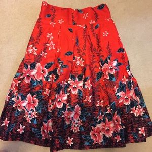 NWT PUG Kinky Box Skirt in Red Hawaiian Print M
